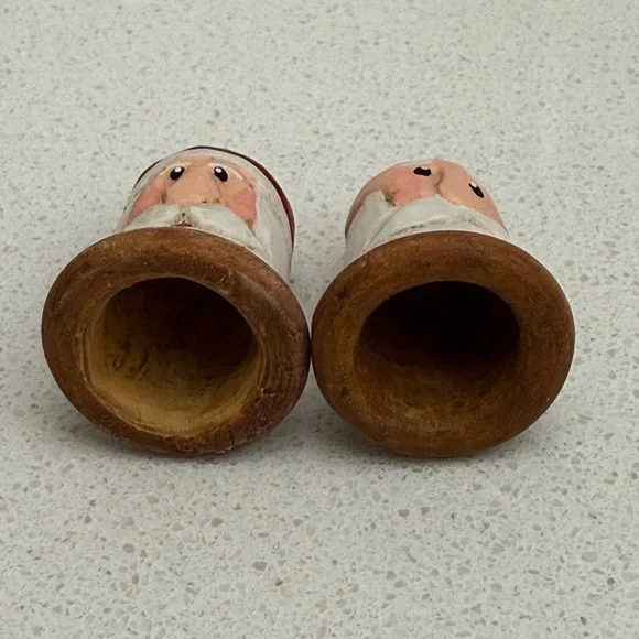 Set of 2 Vintage Santa Claus Resin Thimbles by Eddy Walker Sew Sweet Originals - Picture 6 of 7